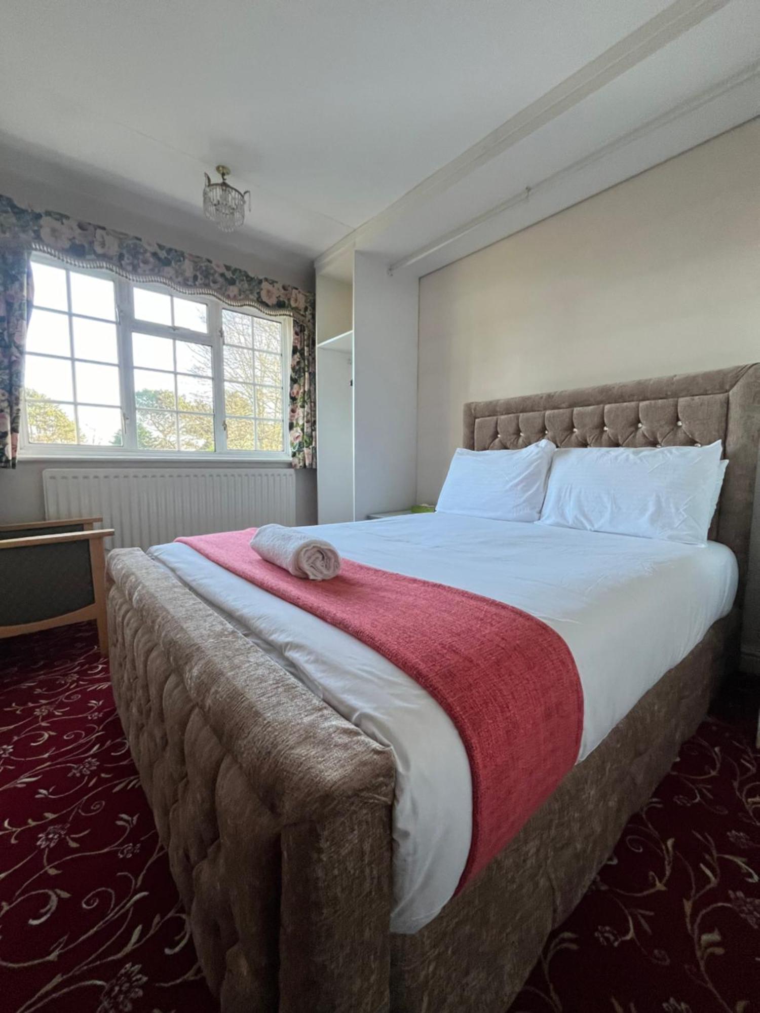Unwind In Comfort At Cosy Caradus Your 4 Bedroom Home Sweet Home! Birmingham Exterior foto