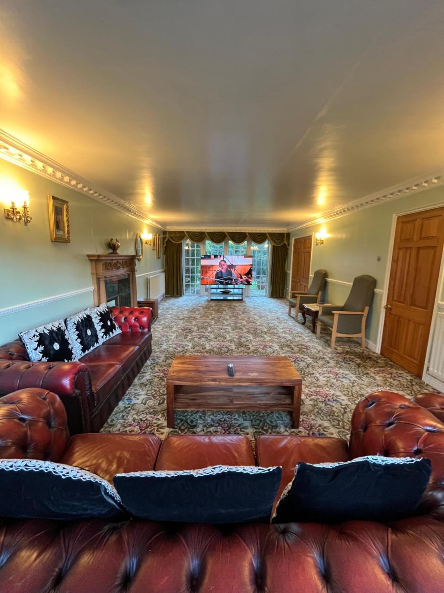 Unwind In Comfort At Cosy Caradus Your 4 Bedroom Home Sweet Home! Birmingham Exterior foto